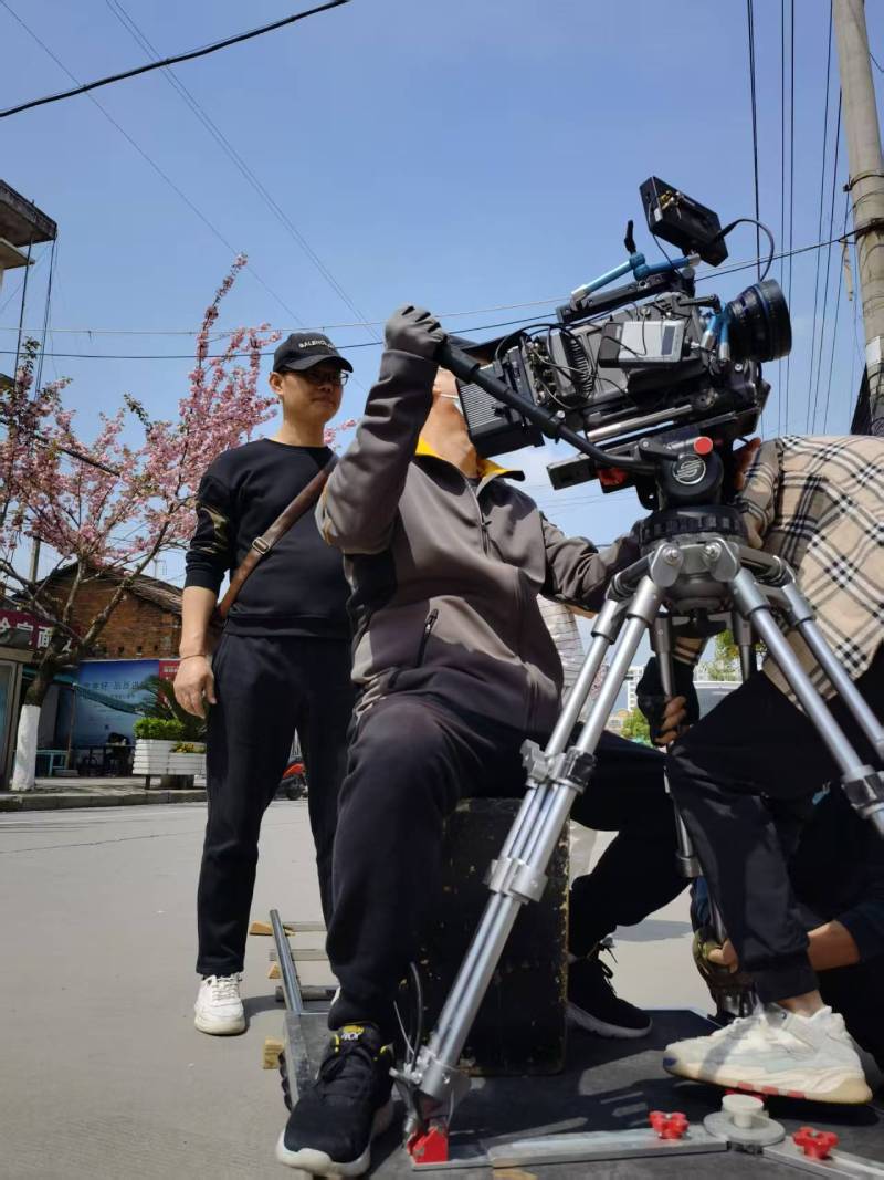 中山区广告片拍摄：快消品牌爆款之选，网感内容适配社媒传播！